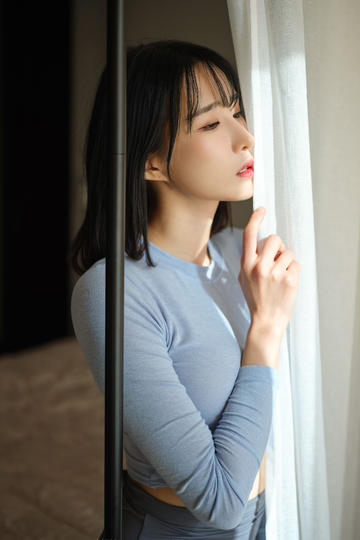 老爸假婚后，姐姐宠我成瘾